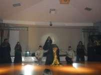 Χαθήκαμε στην ιστορία αλλά είμαστε μέρος της! Πεθάναμε για σας, αλλά είμαστε «ζωντανές»! Η Παρθένα κόρη του Δία και της Λυτούς, η Θέα Άρτεμις, πάντα λατρεύονταν σε τούτη την πολιτεία!