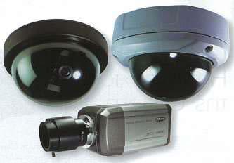 Η απλούστερη εγκατάσταση αποτελείται από: Μια κάμερα, μια οθόνη, μια ψηφιακή συσκευή καταγραφής (Digital Video Recorder ή DVR) Αυτό το βασικό σύστημα CCTV μπορεί να χρησιμοποιηθεί : - Για να