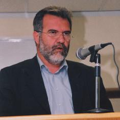 Επί των κυριοτέρων διατάξεων, διατυπώθηκαν τα εξής: Σε σχέση με το άρθρο που αφορούσε στις διαδικασίες χορήγησης αδειών άσκησης ειδικών μορφών εμπορί- ου (υπαίθριο εμπόριο, εμποροπανήγυρεις, λαϊκές