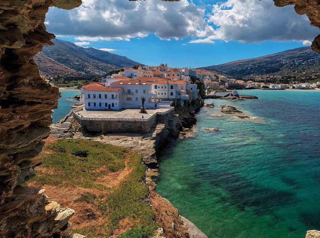 Επιβίβαση στο πλοίο και απόπλους για Τήνο. Άφιξη το βράδυ και τακτοποίηση σε studio στη χώρα. 2Η ΗΜΈΡΑ: ΤΉΝΟΣ (ΘΕΊΑ ΛΕΙΤΟΥΡΓΊΑ) - ΓΎΡΟΣ ΝΗΣΙΟΎ Αναχώρηση το πρωί για το Ίδρυμα της Μεγαλόχαρης.