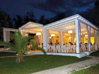 High standards of hospitality Διαμονή To Bomo Olympus Grand Resort αποτελείται από ένα κεντρικό πενταόροφο κτίριο και διώροφα οικογενειακά