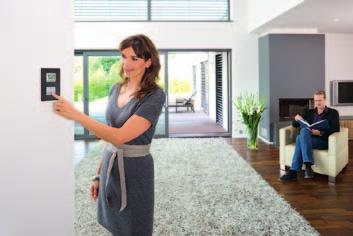 Unica KNX Inteligenca KNX-a v harmoniji z lepoto Unice Za moderno in udobno življenje potrebujemo vedno več elektronskih pripomočkov, od računalnikov do hišnega kina.