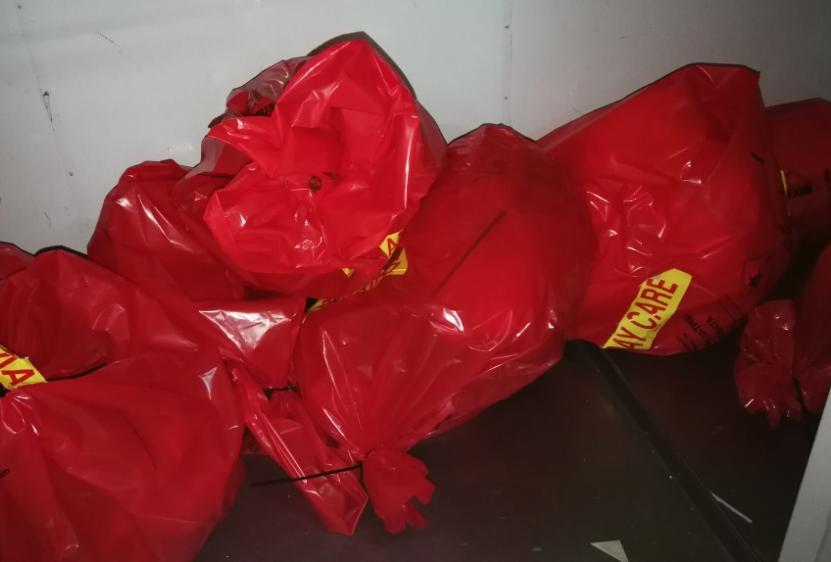 δημόσια ασφάλεια Τα επικίνδυνα απόβλητα και τα μολυσμένα αντικείμενα συλλέγονται ως χωριστά απόβλητα σε