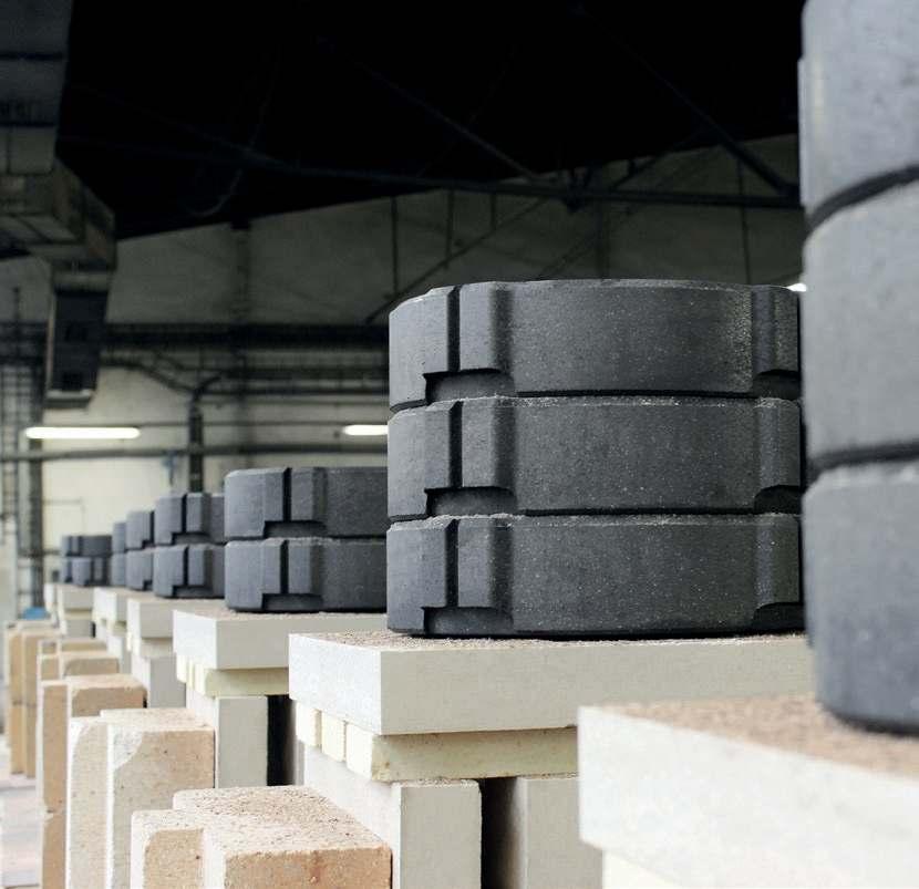 Η επιπλέον θερμοχωρητικότητα αυξάνει σημαντικά την ζέστη που αποθηκεύει το τζάκι.