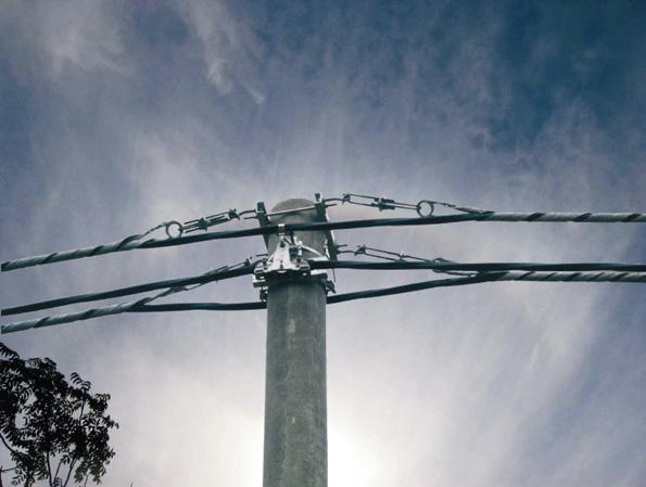 Oprema Splošna navodila Za zagotovitev kakovostne in lažje instalacije kabla moramo uporabiti opremo, ki je izdelana posebej za ta kabel.