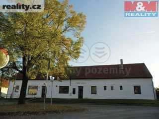 For sale: plot with a production hall and office building in Božena Nemcová St. in Kolín.