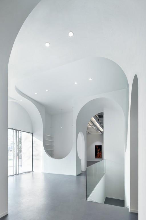 com/penda-hongkun-museum-of-fine-arts/) Κατά τη διάρκεια του χρόνου θα λαμβάνουν χώρο και άλλες εκθέσεις στο χώρο αυτό, με προσωρινή διάρκεια και θα ενσωματώνονται ή θα ξεχωρίζουν από την μόνιμη