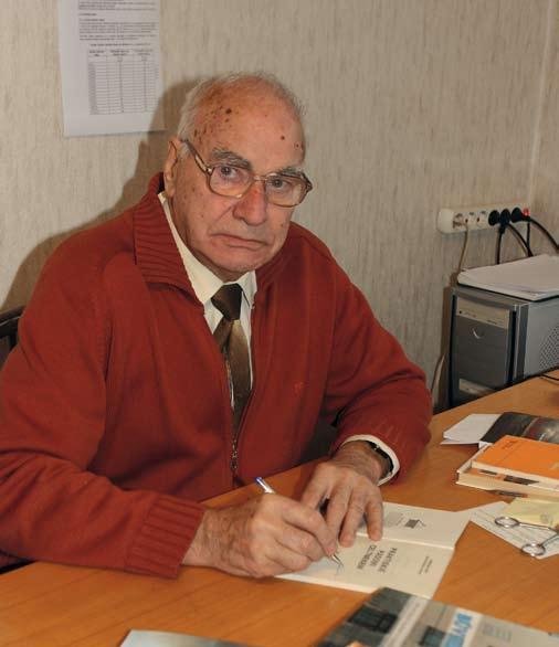 Personība Aizrādījumi rada cīnītāju Laimonis Kops nav pierunājams fotografēties. Esot jārāda nevis portreti, bet darbi. Un viņa darbi ir konkrēti projekti, reālas būves.