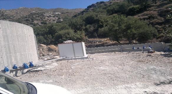 2: Χαντάκι αγωγού μεταφοράς νερού Το αντλιοστάσιο, εκ του οποίου θα