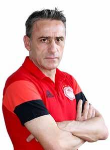 OLYMPIACOS FC ΠΡΟΠΟΝΗΤΉΣ Πάουλο Μπέντο Ο Πάουλο Ζόρζε Γκόμες Μπέντο γεννήθηκε στις 20 Ιουνίου του 1969 στη Λισσαβόνα.