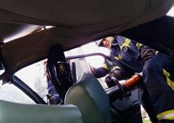 Αθήνα_17 Δεκεμβρίου Τροχαίο ατύχημα σημειώθηκε τις πρώτες πρωινές ώρες στη Γέφυρα Ροσινιόλ της Λεωφόρου Κηφισού, στις 17 Δεκεμβρίου, όταν ένα Ι.