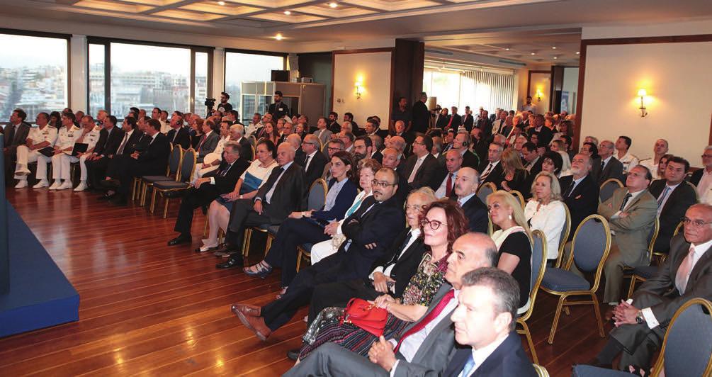 Σε αναγνώριση της προσωπικής και εταιρικής συµβολής τους στην επιτυχή εξέλιξη της HELMEPΑ, επιδόθηκαν αναµνηστικές