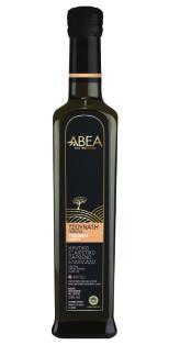 Extra virgin olive oil Kolymvari, with a distinctive aroma and a full fruity taste thanks to the characteristics of the olives of the region.