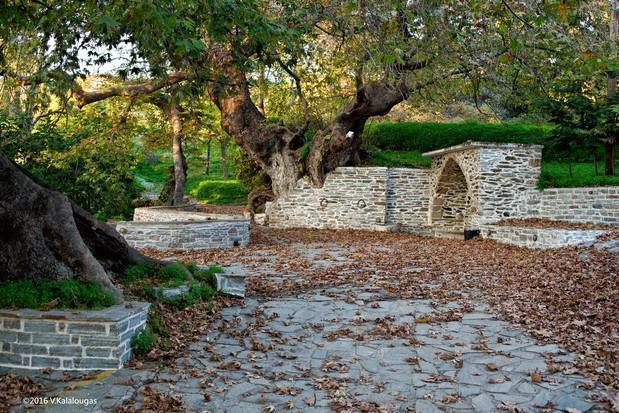Η Μεγάλη Βρύση. Η Μεγάλη Βρύση είναι το μνημείο της φύσης των Στύρων.