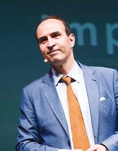 Θα δουλέψουμε για να υλοποιήσουμε το ό- ραμά μας και να φέρουμε την NN Hellas στο υψηλότερο βάθρο της προτίμησης των Ελλήνων, ως πρότυπη, υγιή και κερδοφόρα εταιρεία, βασιζόμενη στην αξιοπιστία της,