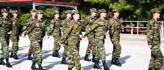 στον Υποδιοικητή Υποπυραγό Βασβατέκη Σωτήριο και ευχαριστώντας τη Διοίκηση του ΚΕΤΘ για τις συνθήκες διαβίωσης των Δοκίμων.