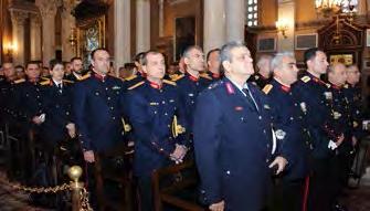 μπάντες του Π.Σ. και της ΕΛ.ΑΣ. καθώς και από τους Εύζωνες της Προεδρικής Φρουράς.