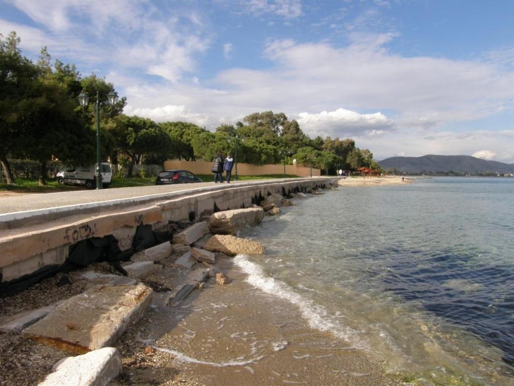 Εικόνα Γ.2.27: Εστιατόριο δίπλα από τον πεζόδρομο.