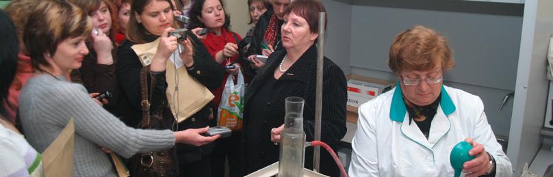 ΚΎΡΙΑ ΣΗΜΕΊΑ Έτσι, η Επιτροπή βρίσκεται σε καλό δρόμο για να φτάσει, μέχρι το 2009, το στόχο του 20% που συμφωνήθηκε με τη θέσπιση του κανονισμού ΜΑΣ για χορήγηση βοήθειας σε αυτούς τους τομείς στο
