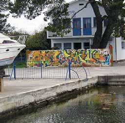RIJEKA U Rijeci posjetite Trsat, Korzo, HNK Ivana pl. Zajca i brojne rijeëke klubove, osjetite duh grada. Informacije o dogaappleanjima pronaappleite na www.tz-rijeka. hr/kalendar.asp.