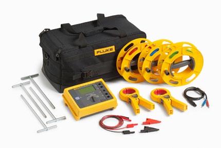 001Ω 30KΩ 0.001Ω 20KΩ doi țăruși) (necesită set de accesorii) Măsurare fără țăruși (cu doi clești Φ = 52 mm) 0.001Ω 200Ω 0.001Ω 200Ω (necesită set de accesorii) Măsurare rezistențe în c.c. Cu 2 / 4 poli 0.
