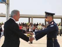 οποίες απαιτούνται για την επιτυχή διεξαγωγή πολυεθνικών, μικτών και συνδυασμένων επιχειρήσεων.