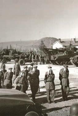 Το 1957 το Στρατηγείο της Μεραρχίας μεταστάθμευσε στο Στρατόπεδο «ΠΕ- ΔΙΟΥ ΑΡΕΩΣ», στη Θεσσαλονίκη, συνεχίζοντας τη συγκρότησή της, η οποία ολοκληρώθηκε το 1960, περιλαμβάνοντας 3 Διοικήσεις Μάχης