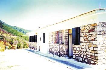 Για την εκβίαση της διάβασης χρησιμοποιήθηκαν και άρματα μάχης, τα οποία και επιβράδυνε η αποτελεσματική άμυνα του φυλακίου, μέχρι το μεσημέρι της ίδιας μέρας.