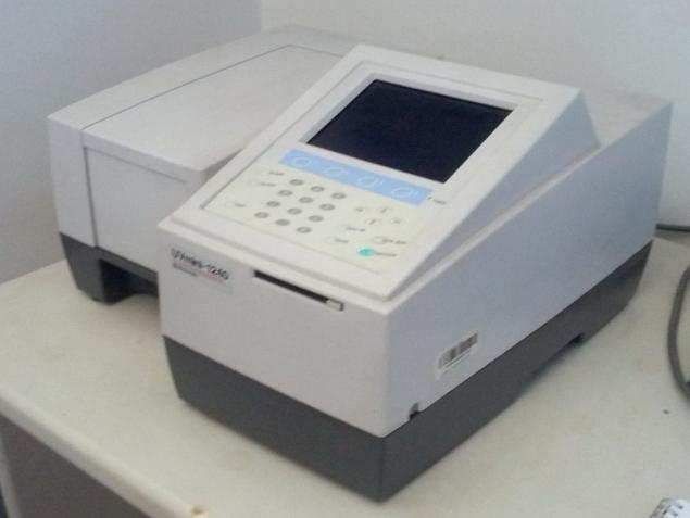 Spektrofotometar UV-mini 1240 (Shimadzu) Odvagati 0,5 g HSA, staviti u odmjernu tikvicu od
