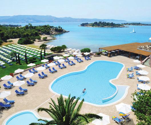 Στο µαγευτικό καταπράσινο κόλπο της Χινίτσας ΧΙΝΙΤΣΑ - ΠΟΡΤΟ ΧΕΛΙ AKS HINITSA BAY 4* SUP Το AKS HINITSA BAY βρίσκεται σε µία καταπράσινη χερσόνησο στο Πόρτο Χέλι - Αργολίδας και είναι κτισµένο