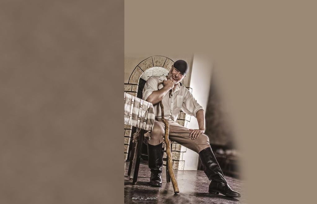 ΘΕΑΤΡΟ / ΤΗΕATRE ΔΕΥΤΕΡΑ 21:00 AUGUST 20AYΓΟΥΣΤΟΣ ΜΟΝDAY ΘΕΑΤΡΟ ΕΡΩΦΙΛΗ EROFILI THEATER FORTEZZA ΟΡΓΑΝΩΣΗ: ΘΕΑΤΡΟ ΚΡΗΤΗΣ Σκηνοθεσία: ΓΙΏΡΓΟΣ ΜΑΡΚΌΠΟΥΛΟΣ Σκηνικά - Κοστούμια: ΆΝΝΑ ΜΑΧΑΙΡΙΑΝΆΚΗ Ζωντανή
