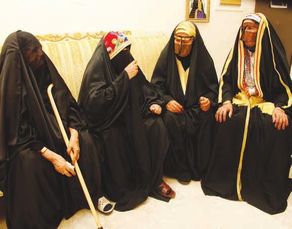 العدد 155 من أغاني المهد في البحرين سابقا لم يكونوا يستوردون الفاكهة والخضار بل كانوا يزرعونها في أرض البحرين الخصبة الطيبة.