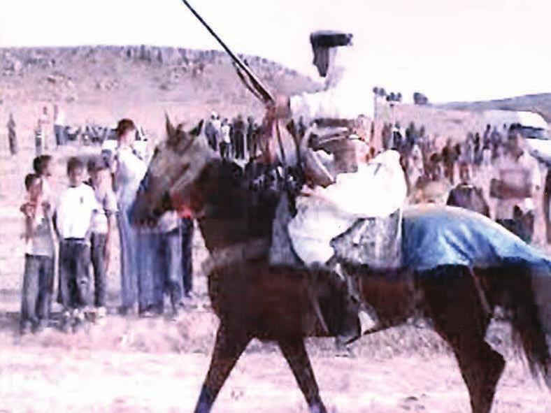 36 Culture Populaire Printemps Hiver 2010 2010 est consacrée au personnage de Ali Eddliouy El Ayari, poète et cavalier L étude émérite, dont la figure est porteuse de plus d une