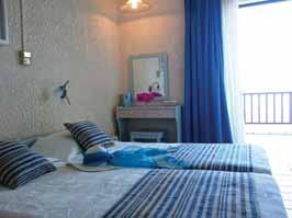 CAVOS BAY HOTEL 3* Χτισμένο σε σημείο που σου κόβει την ανάσα,