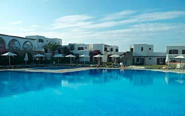 MANTO hotel NAOΥΣΑ 2 Το ξενοδοχείο Manto βρίσκεται μόλις 8 λεπτά με τα πόδια από το γραφικό λιμάνι της Νάουσσας και λίγα λεπτά από