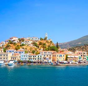 Το κοσμοπολίτικο νησί του Αργοσαρωνικού με αρχοντιά και με μεγάλη ναυτική παράδοση, το isola di Spezzie των Ενετών, τα πολλά μνημεία και κανόνια του 1821, αναδεικνύουν και την ιστορική τους ταυτότητα.