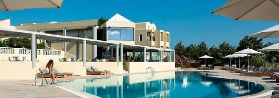 Διαθέτει 5 εξωτερικές πισίνες & μια εσωτερική, γυμναστήριο, κέντρο ευεξίας και σπα, μασάζ,