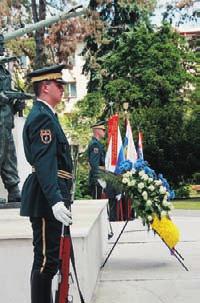 Leta 1941 je diplomiral na Oddelku za slavistiko Filozofske fakultete v Ljubljani in še istega leta dosegel doktorat znanosti z disertacijo»levec in Ljubljanski zvon«.