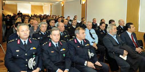 Επίσης οι μικροί μας φίλοι είχαν την ευκαιρία να πάρουν μέρος σε κλήρωση για να κερδίσουν ανάλογα δώρα, όπως βιβλία και επιτραπέζια κυκλοφοριακής αγωγής και κράνη ποδηλάτου.