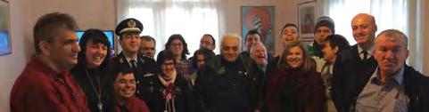 προσέφερε σε μέλη της, συναδέλφους της Διεύθυνσης Αστυνομίας Πιερίας, αθλητικές φανέλες, για αγώνες δρόμου, με το έμβλημα και τον τίτλο της Ένωσης μας.