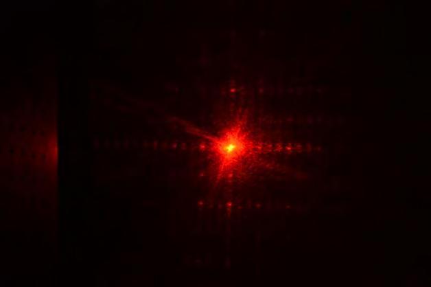 του συστήματος μικροεπεξεργασίας με excimer laser 193nm. Η εικόνα 8.