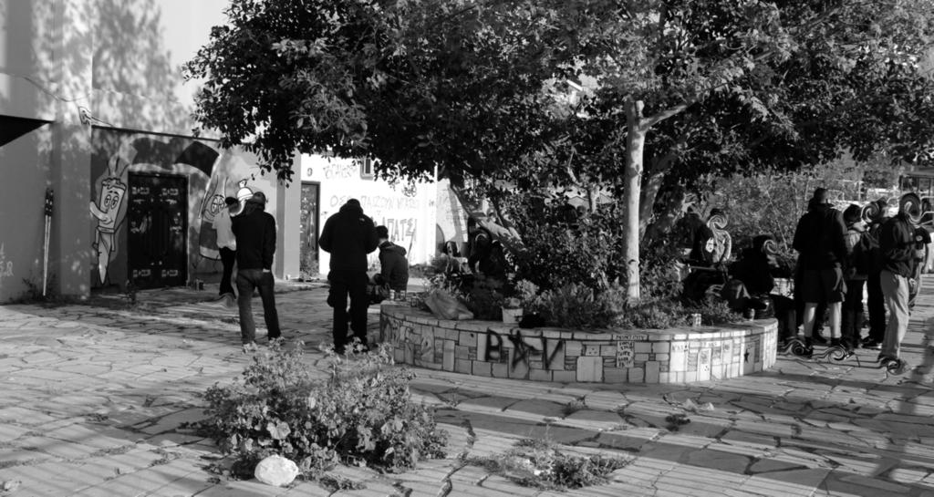 ΣΤΟ ΒΙΒΛΙΟ ΤΩΝ ΗΡΩΩΝΤΟΥ ΔΡΟΜΟΥ all colours are beautiful / graffiti jam > Έσπερος > Μάρτης 18 > klika el paso Οι οπαδοί