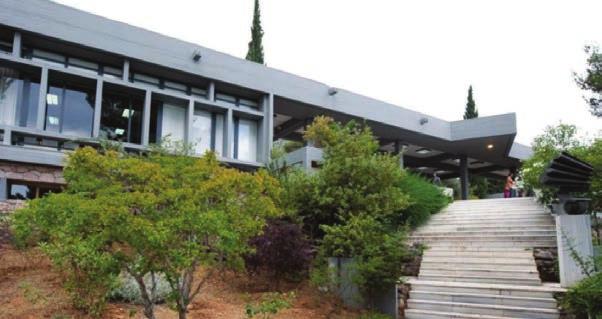 Πωλείται πλυστικό µηχάνηµα βενζινοκίνητο Subaru 6 ίππων. Τηλ.6936/988485. Πωλείται πλήρης υπαίθριος ψυκτικός θάλα- µος συντηρήσεως, διαστάσεων 12,9 X 7 X 5 ύψος µε όζον και υγραντήρα.