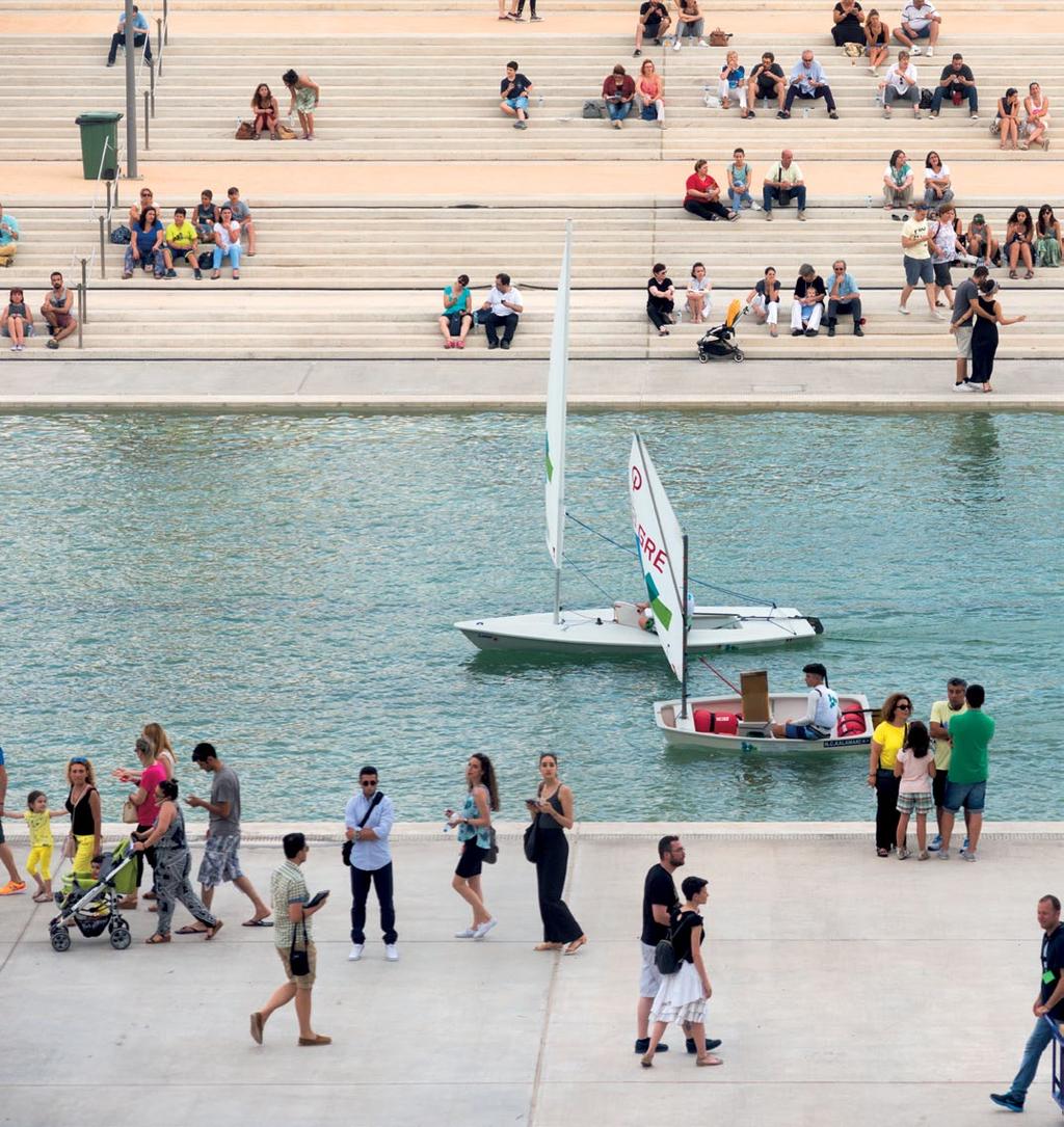Το Κανάλι του ΚΠΙΣΝ To Κανάλι του ΚΠΙΣΝ επαναφέρει τη σχέση των κατοίκων με τη θάλασσα συνδέοντας συμβολικά την Καλλιθέα με τον Φαληρικό όρμο.