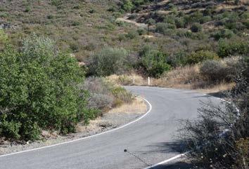 159 Περιγραφή: Κλειστή ασφάλτινη δεξιά στροφή Από τον αυτοκινητόδρομο Λευκωσίας - Λεμεσού βγαίνετε από την έξοδο προς Χοιροκοιτία (έξοδος αρ.