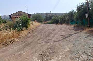 14 χιλιόμετρα (άσφαλτος και μόνο ένα χλμ καλό χώμα) θα φτάσετε στο σημείο (φώτο 3a).