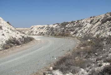 15-17 June 2018 ΦΩΤΟ: 3A ΦΩΤΟ: 4A ΦΩΤΟ: 3B Φωτογραφικό σημείο 3α + 3β Τουλίπα Αρ.: 20,21,22 και 23 Απόσταση από την εκκίνηση:12,80 χλμ Συντεταγμένες: Ν35 01.203 Ε33 33.