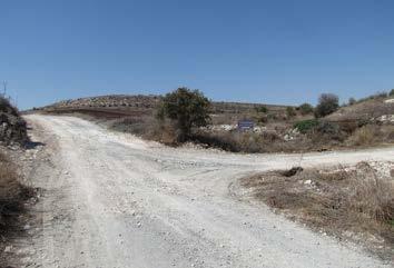 της πόλης. Σε έντεκα περίπου χιλιόμετρα θα φτάσετε στον κυκλικό κόμβο Ριζοελιάς. Θα βγειίτε στην τρίτη εξοδο προς Παραλίμνι Αγια Νάπα και στα 1,41χλμ θα βγείτε στην εξοδο προς Αθηαίνου.