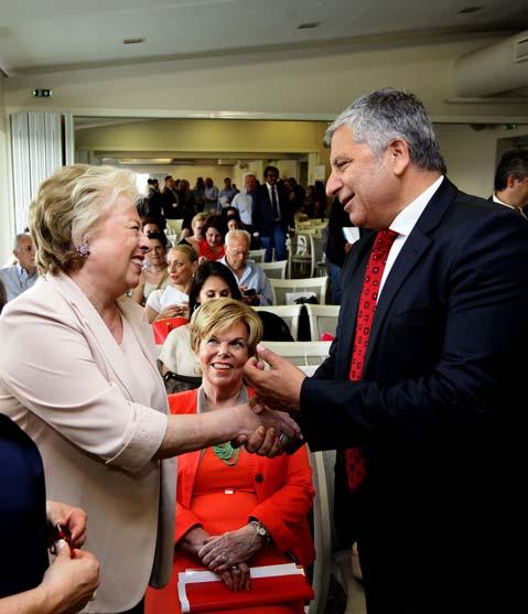 να ορίσει χρήσεις διαφορετικές από αυτές που ισχύουν ήδη, λ.χ. σε ένα περιφερειακό χωροταξικό της χώρας (ή στα γενικά πολεοδομικά σχέδια).