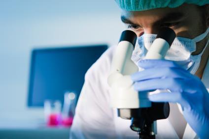 Δ. ελέθξηλε πξόζθαηα ην βην-νκνεηδέο infliximab, κε νιόθιεξν ην εύξνο ελδείμεωλ πνπ έρεη θαη ην πξνϊόλ αλαθνξάο 5 ΕΜΑ: Επξωπαϊθόο Οξγαληζκόο Φαξκάθωλ, FDA: Οξγαληζκόο Τξνθίκωλ θαη Φαξκάθωλ ηωλ Η.Π.Α. 1.